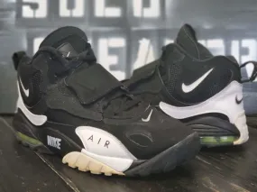 2017 Nike Speed Turf Black/White Football Sneakers 525225-011 Men 10.5