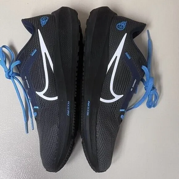 Nike Zoom Pegasus 40 Titans Running Shoes size M7/W8.5