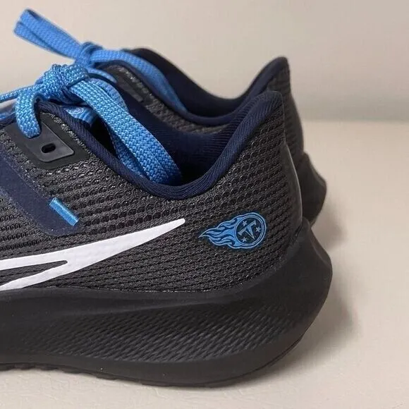 Nike Zoom Pegasus 40 Titans Running Shoes size M7/W8.5