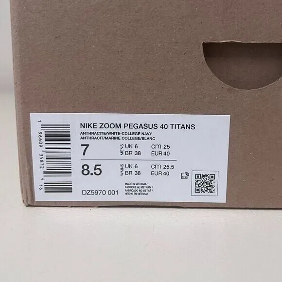 Nike Zoom Pegasus 40 Titans Running Shoes size M7/W8.5