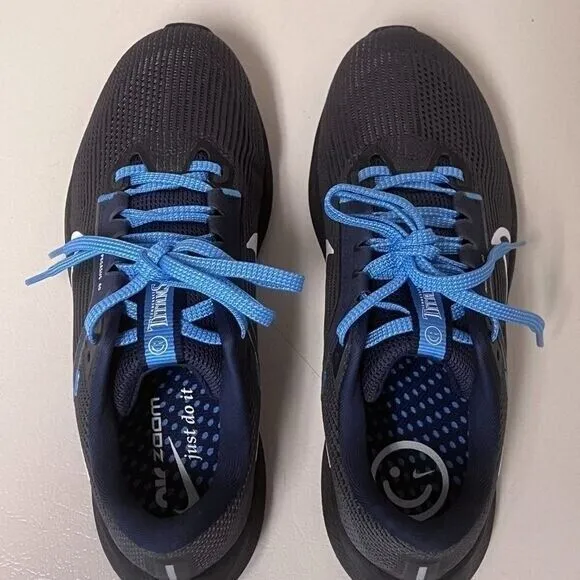 Nike Zoom Pegasus 40 Titans Running Shoes size M7/W8.5