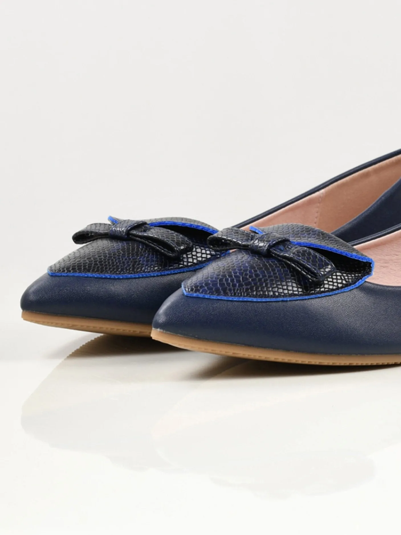 Textured Bow Pumps - Blue