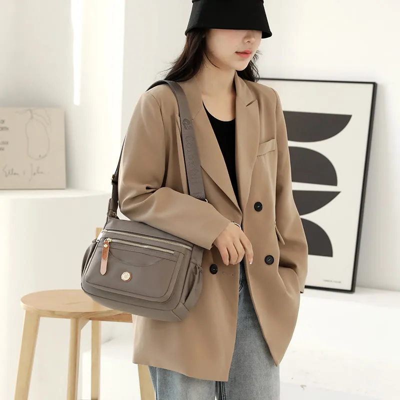 Women Minimalist Nylon Bag Solid Color Water Resistant Crossbody Daypack