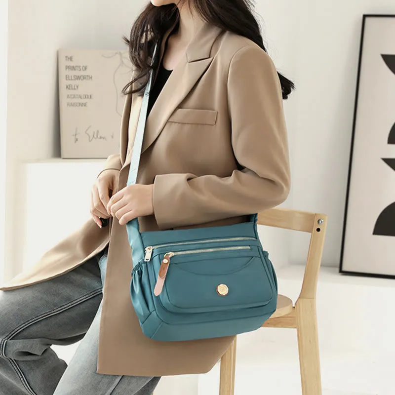 Women Minimalist Nylon Bag Solid Color Water Resistant Crossbody Daypack